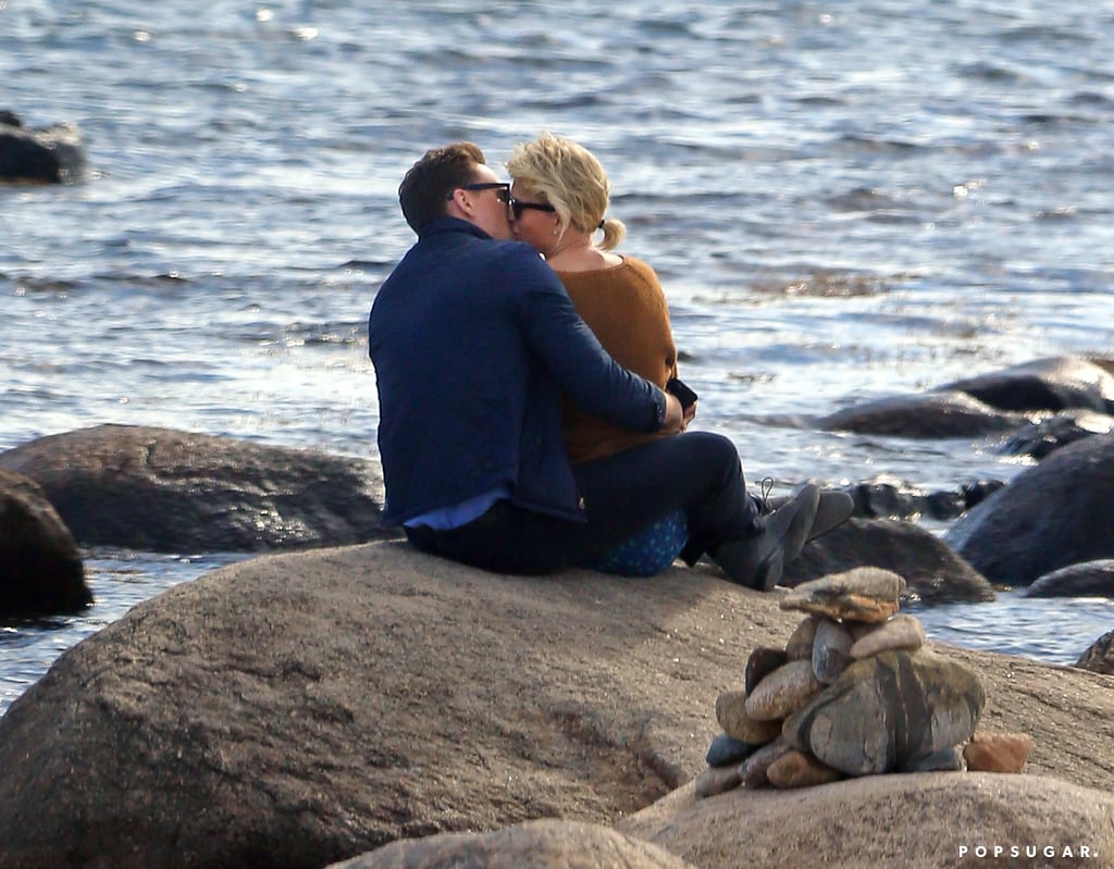 Taylor Swift and Tom Hiddleston Kissing Pictures June 2016