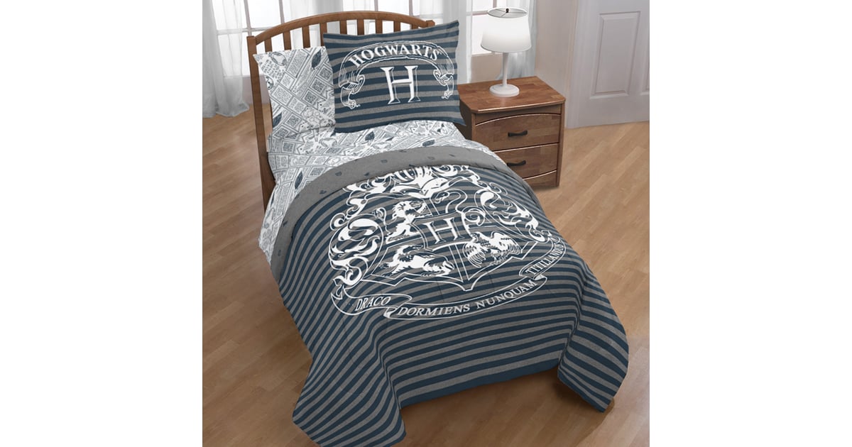 Harry Potter Hogwarts Crest Bed in a Bag with Reversible Comforter