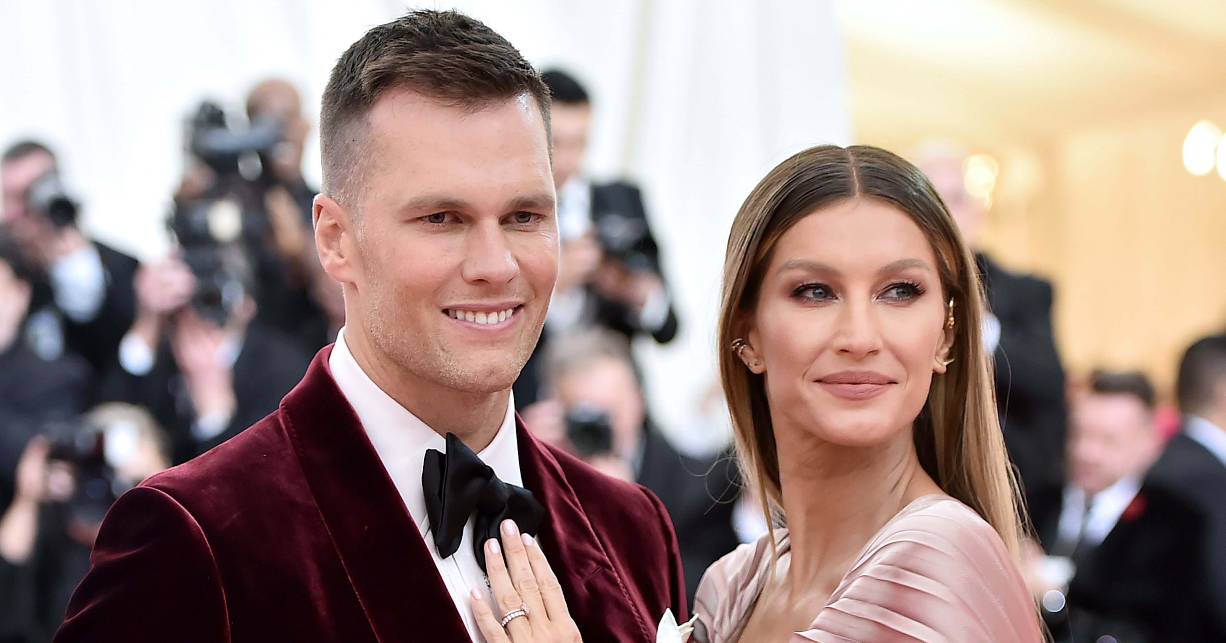 Tom Brady & Gisele's Marriage Tension: Details – Hollywood Life