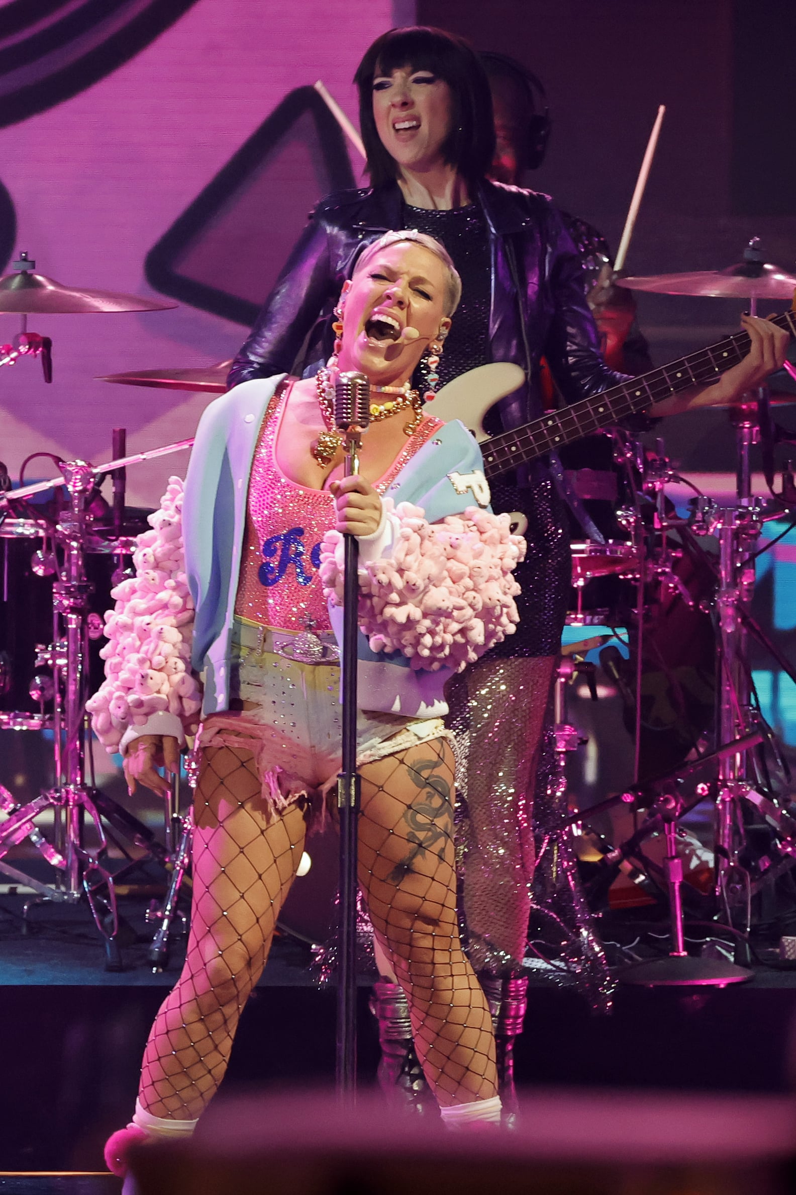 Pink AMAs Performance 2022 | PS Entertainment