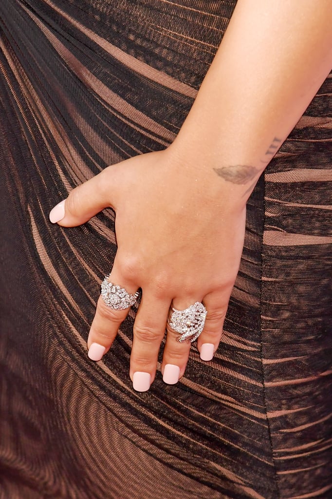 Demi Lovato Rose Finger Tattoo