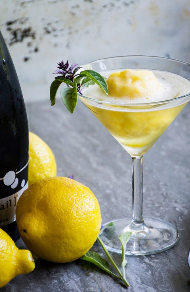 Limoncello and Prosecco Float