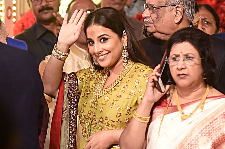 Bollywood Actress Vidya Balan Wore a Yellow Outfit