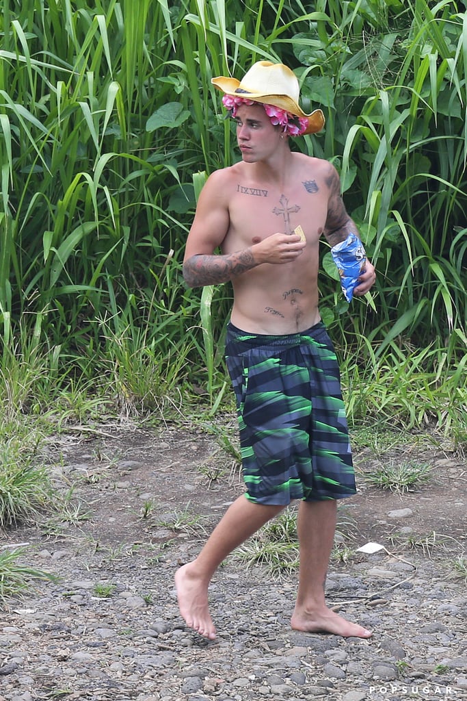 Justin Bieber Shirtless Pictures in Hawaii August 2016 ...