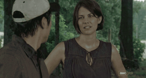 1x08 You are mine - Página 6 When-Maggie-First-Tries-Scope-Out-Glenn-Skills
