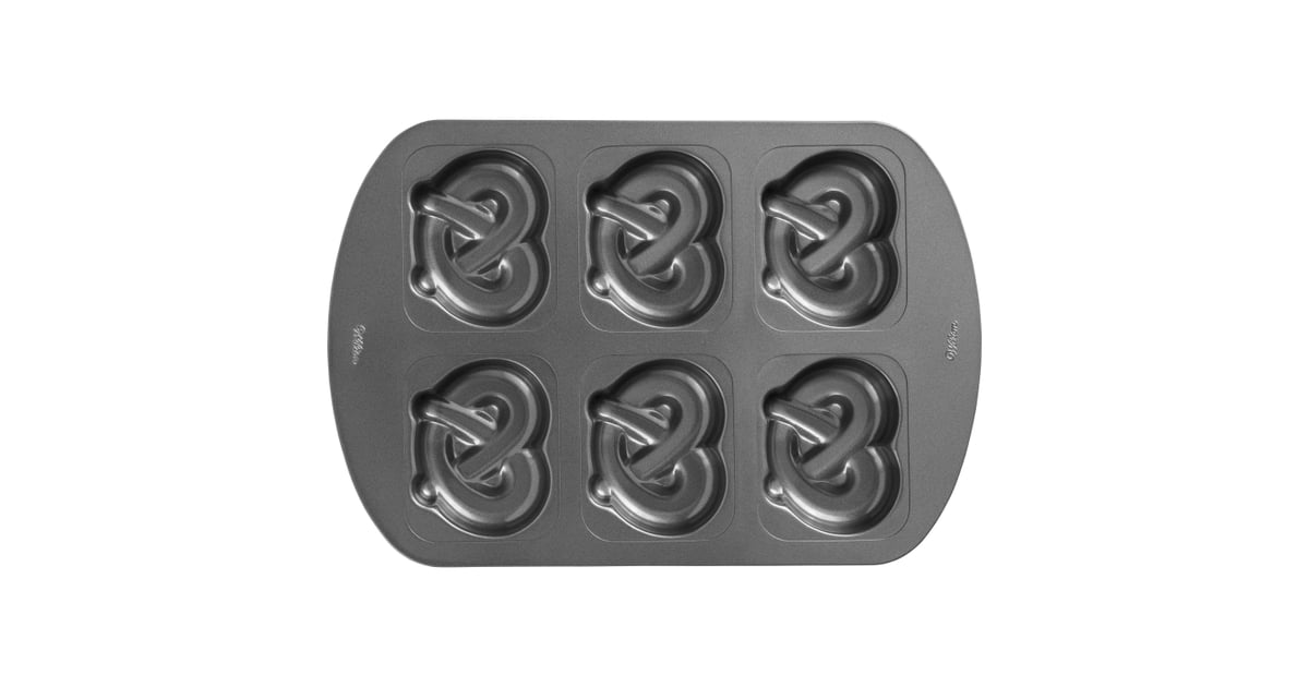 Cookie Mold Pan Wilton (9) Gifts For Girls Who Love Pretzels