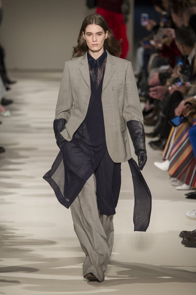Victoria Beckham Fall 2017 Runway