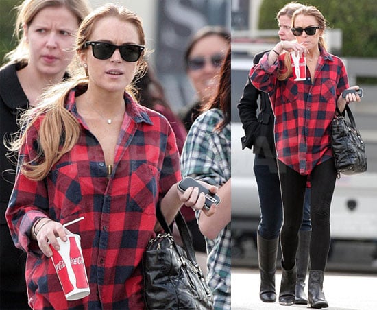 Lindsay Lohan Out For a Soda