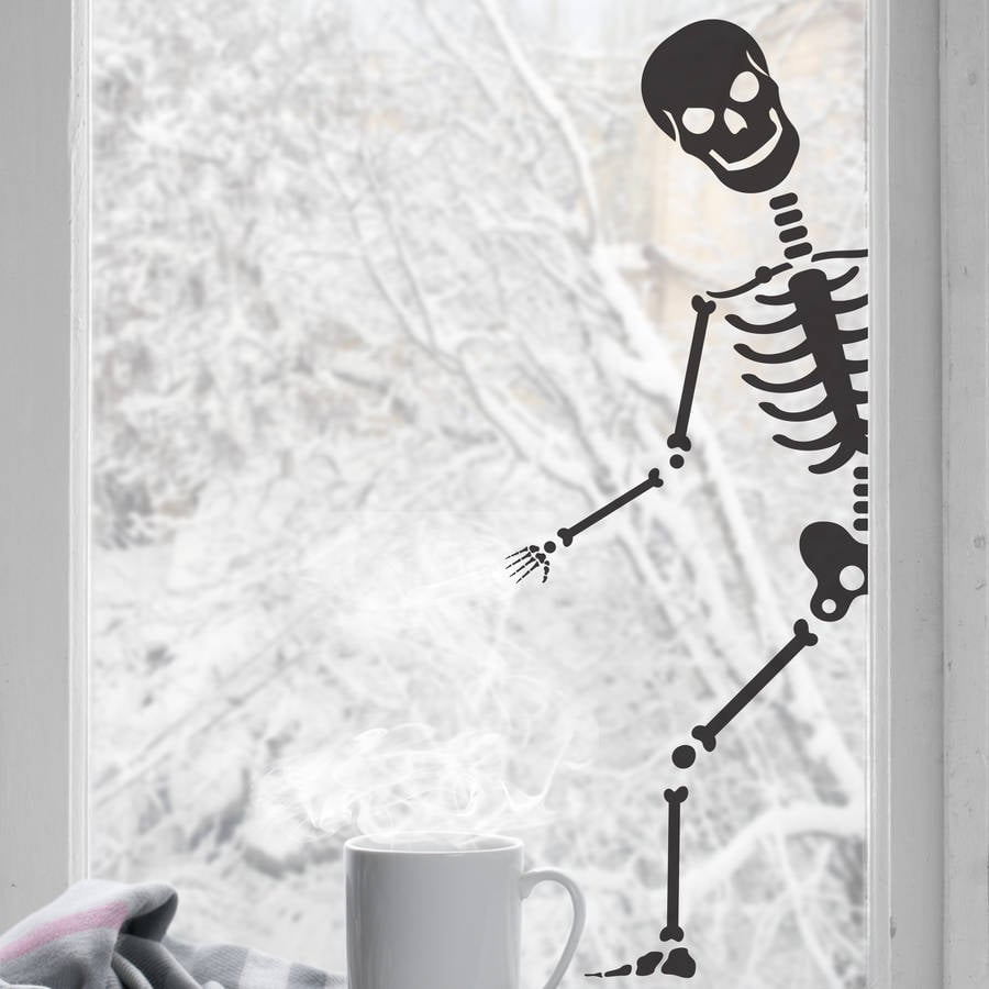 Nutmeg Peeping Skeleton Wall Sticker