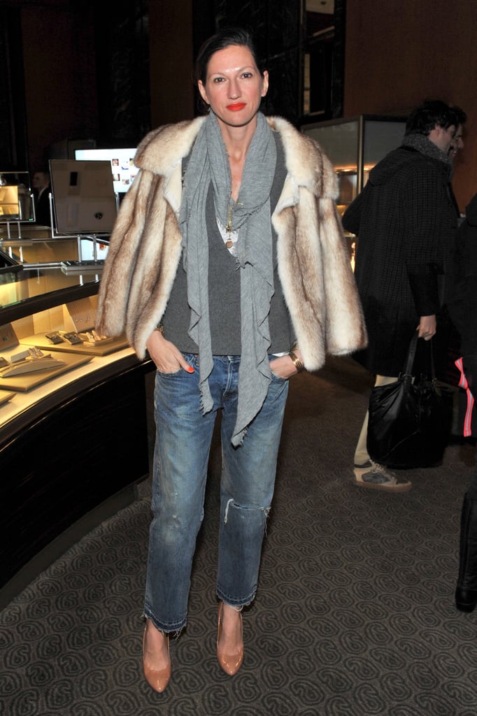 Again, her baggy jeans get capped off with a touch of luxury thanks to a fur jacket.