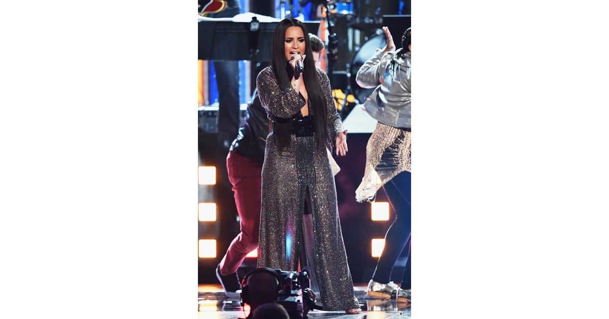 Demi Lovatos Performance Dress At 2017 Grammys Popsugar Latina Photo 5