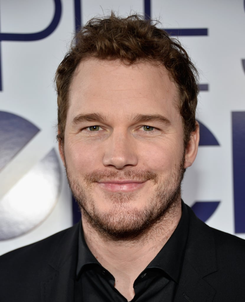 Chris Pratt Smirks | Pictures
