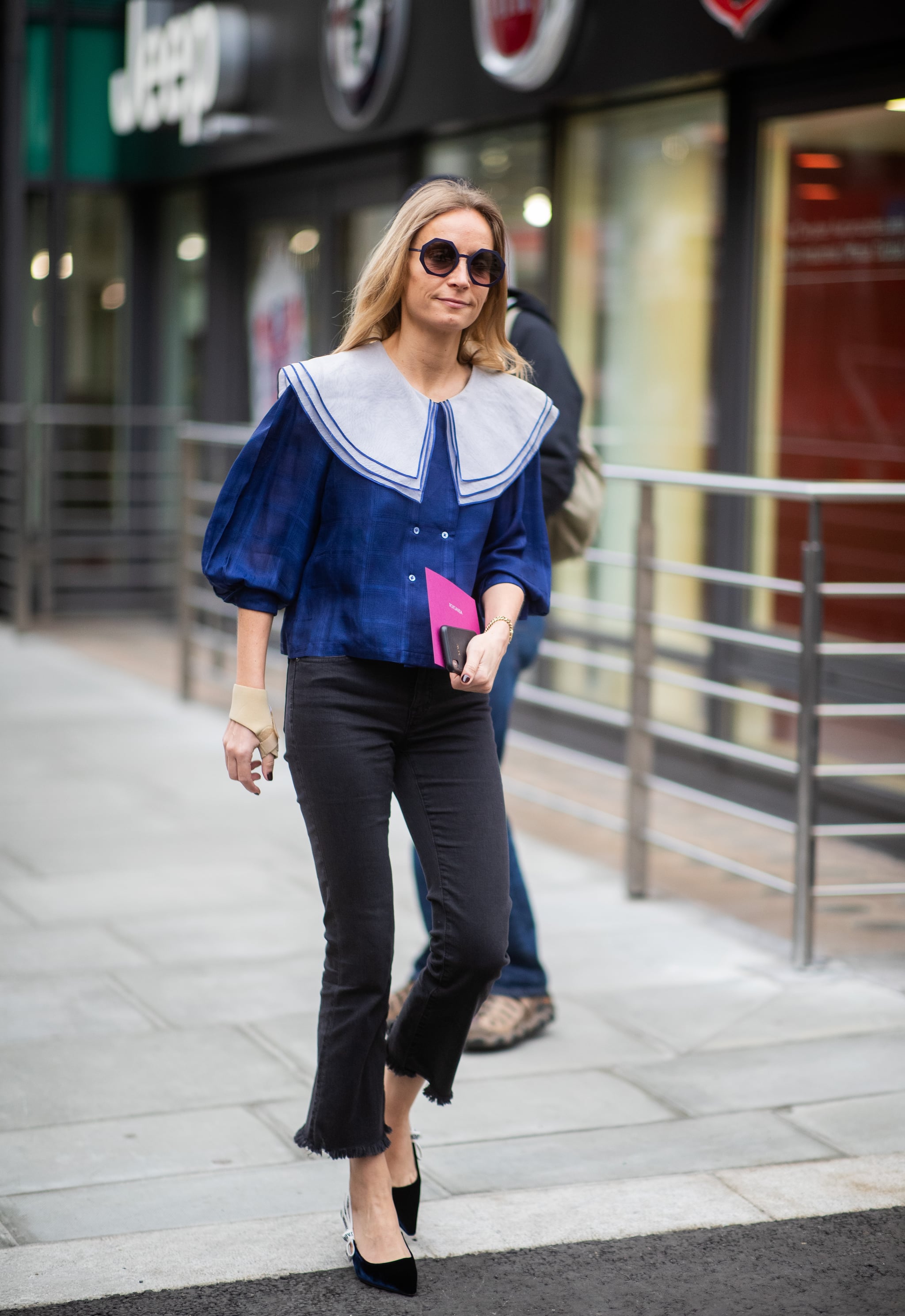 Top cropped denim with a ladylike blouse 50 Spring Outfits You