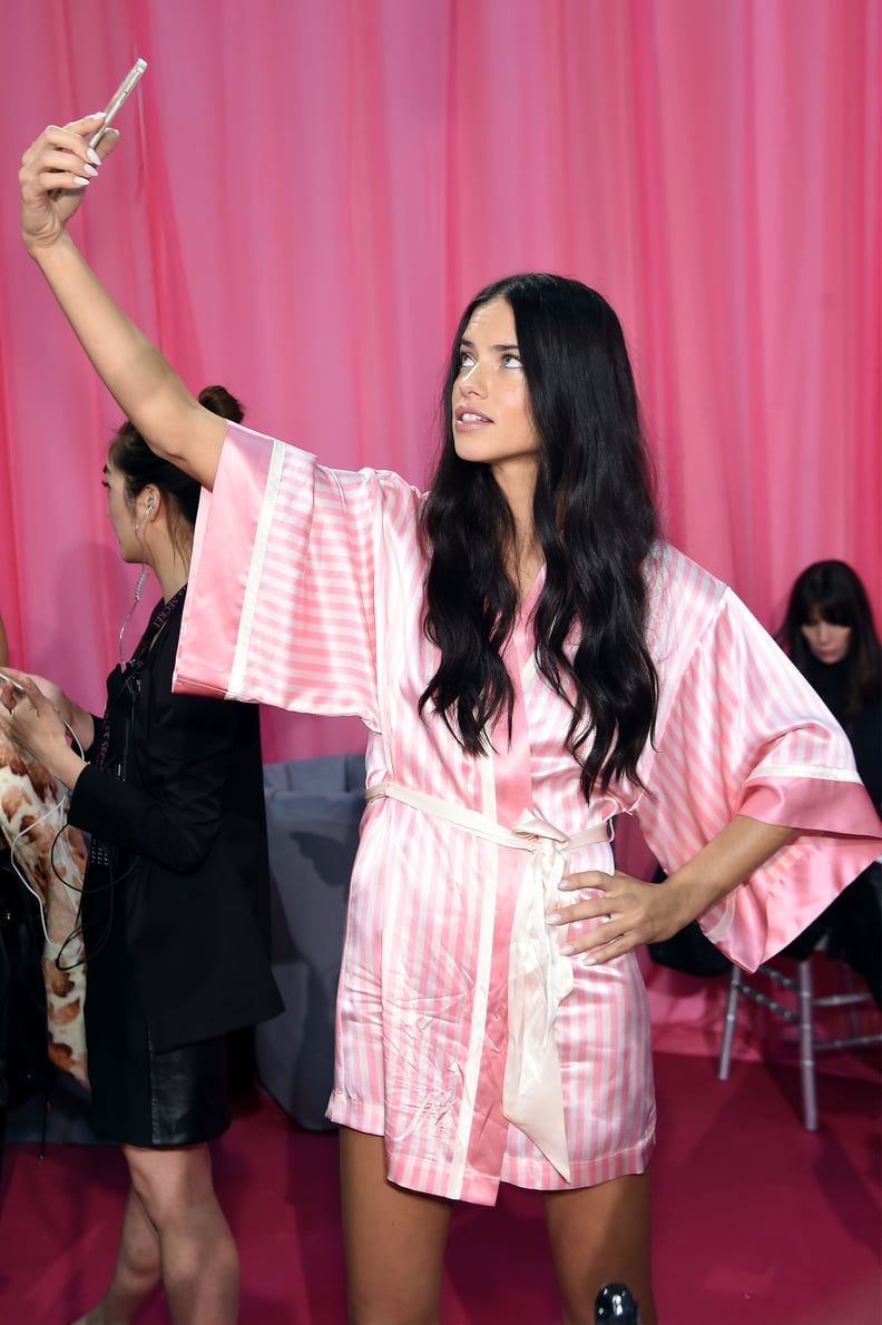 Angel Veteran Adriana Lima Led the Girls in a Ritual Before the Show