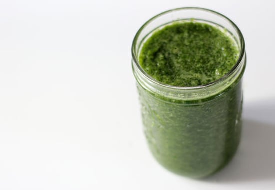 Breakfast: Glowing Green Smoothie