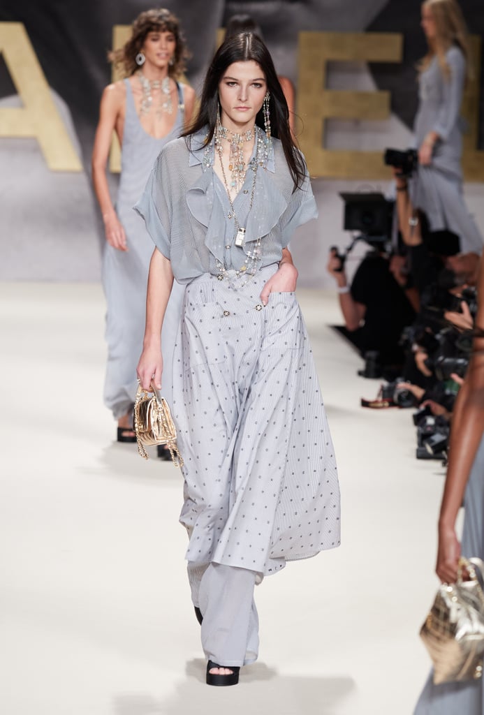 Chanel's SS22 Show Was a Throwback to the '90s Runway