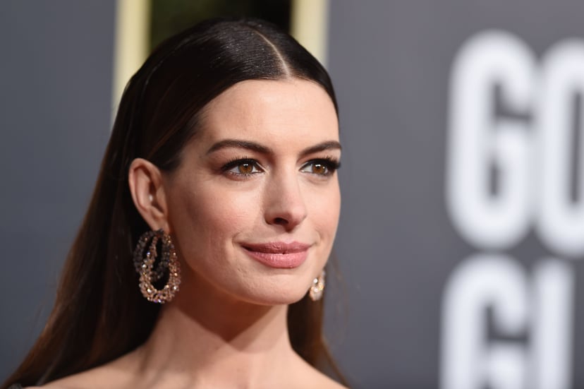 US actress Anne Hathaway arrives for the 76th annual Golden Globe Awards on January 6, 2019, at the Beverly Hilton hotel in Beverly Hills, California. (Photo by VALERIE MACON / AFP)        (Photo credit should read VALERIE MACON/AFP/Getty Images)