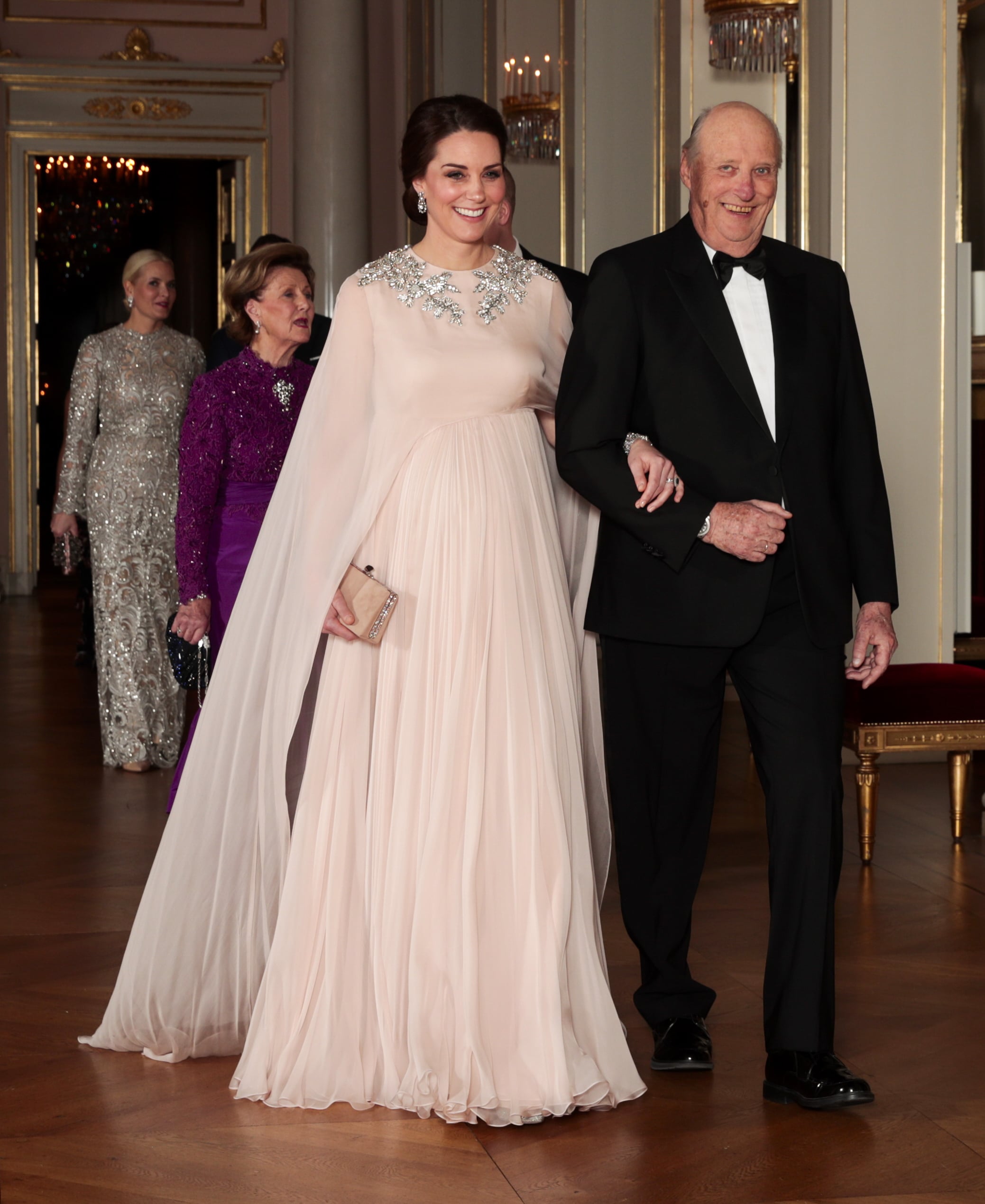 Kate Middleton s Best Pregnancy Looks POPSUGAR Fashion