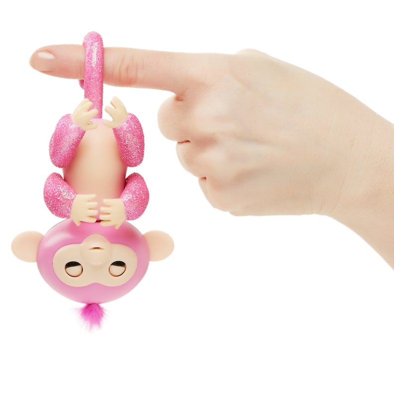 Fingerlings (Jungle Gym Playset + Interactive Baby Monkey Aimee)