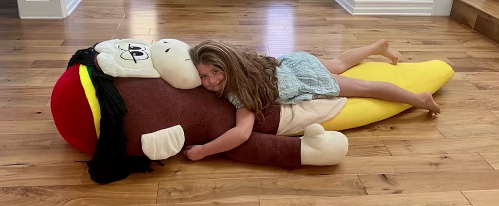 Girl Buys Giant Banana Off Amazon | Jimmy Kimmel Video