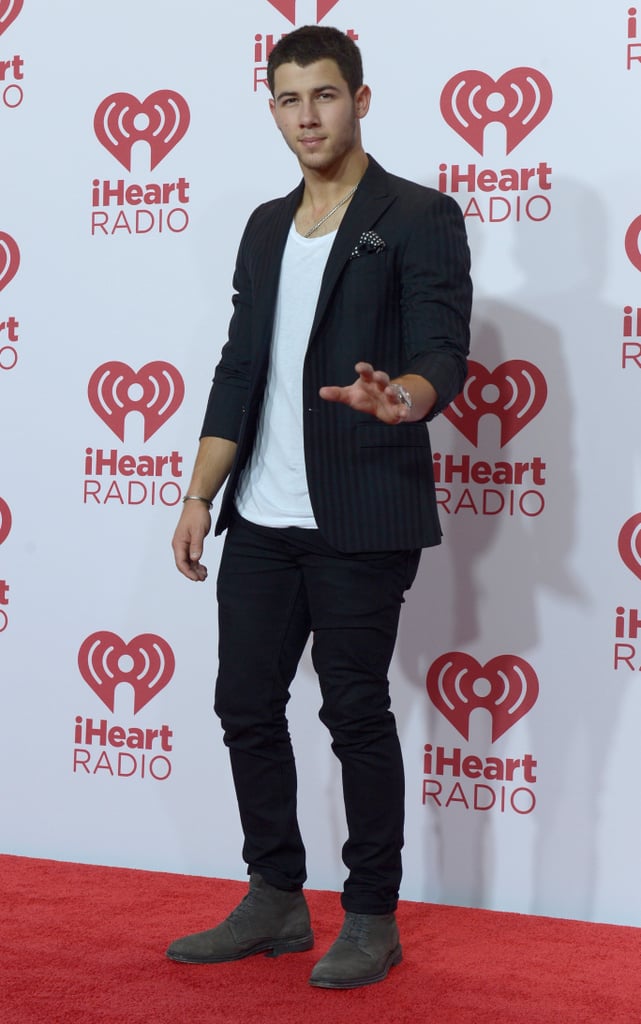 Nick Jonas took a solo trip up the red carpet.
