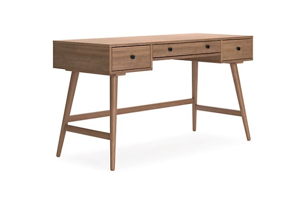 Thadamere Desk