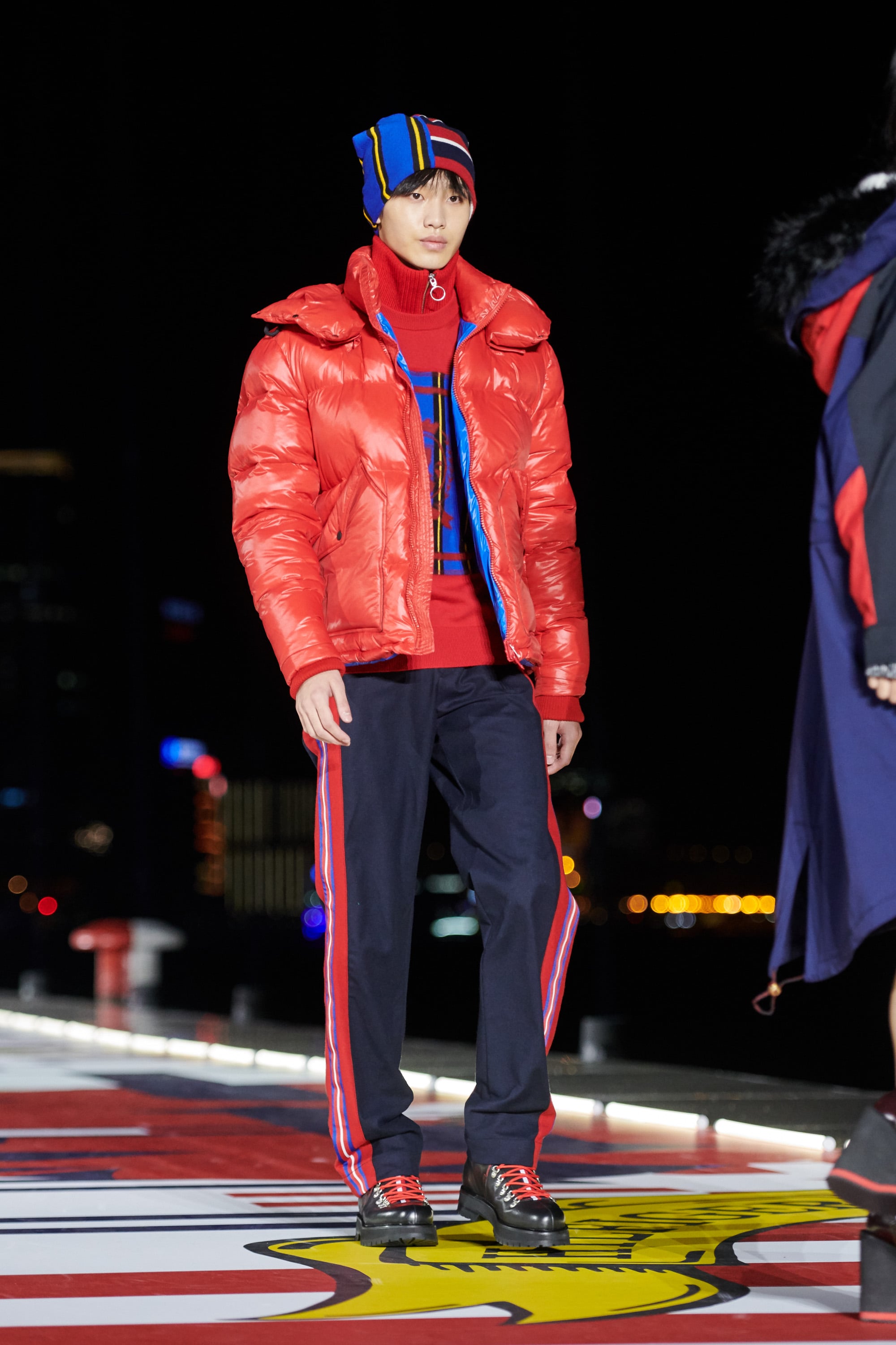 Hailey Baldwin Opens Tommy Hilfiger Fashion Show in Shanghai in a Sporty Red  Hot Ensemble