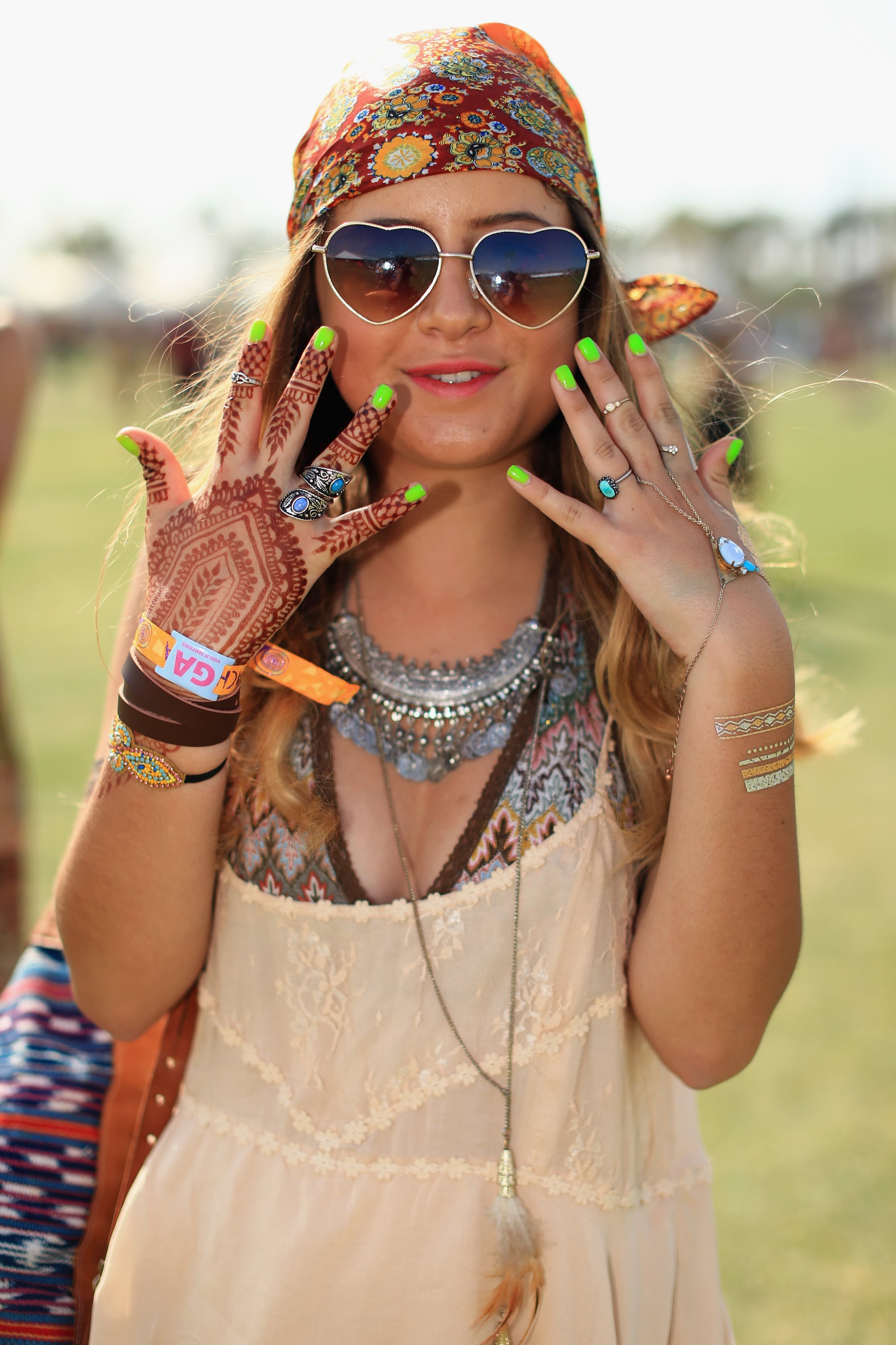 Hulpeloosheid organiseren Leeg de prullenbak Festival Fashion Accessories | Coachella Accessories Are About SO Much More  Than Floral Crowns | POPSUGAR Fashion Photo 60