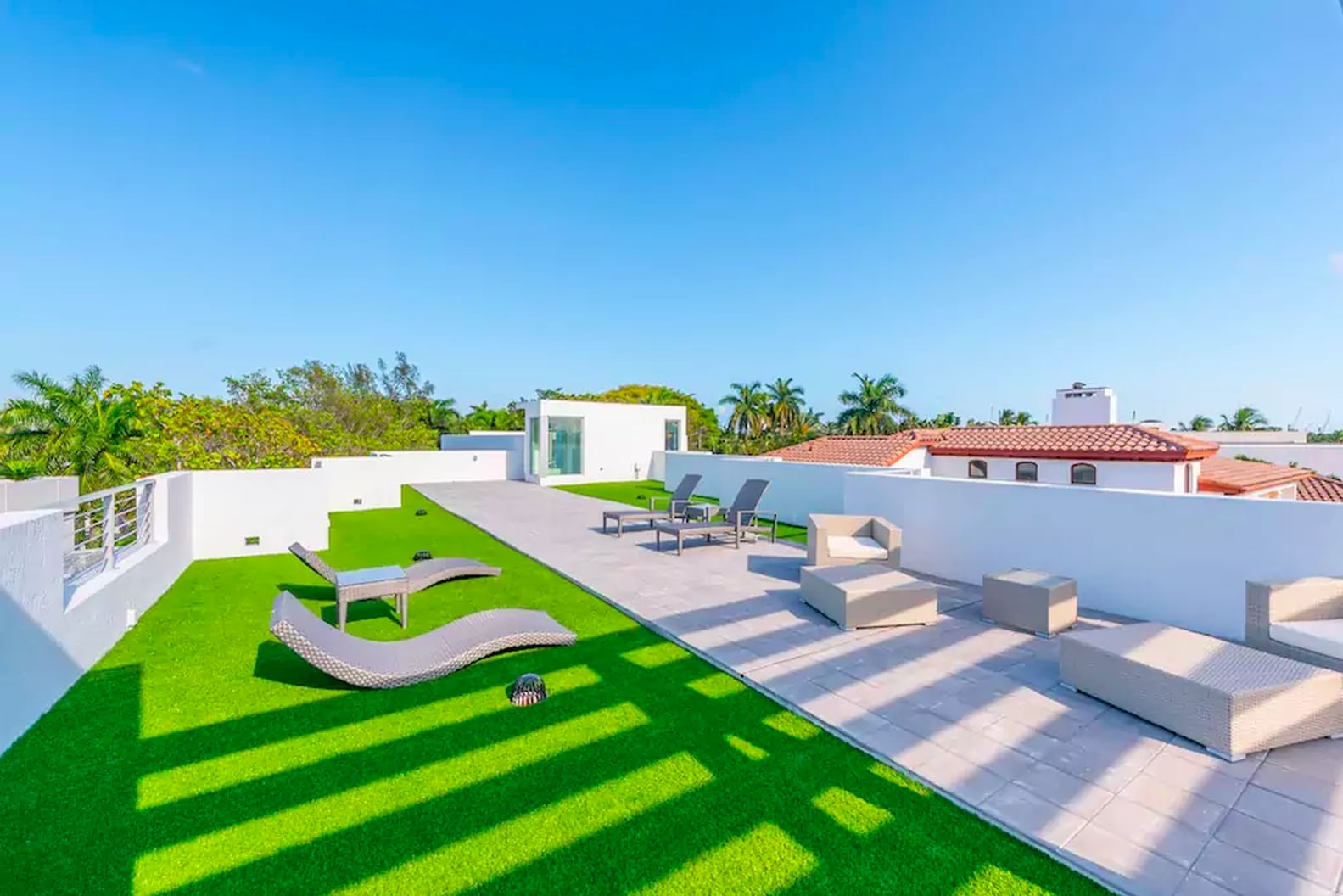 Kylie Jenner Miami Airbnb 2016 POPSUGAR Home