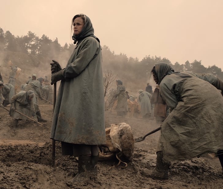 Alexis Bledel as Ofglen | The Handmaid's Tale Season 2 ...