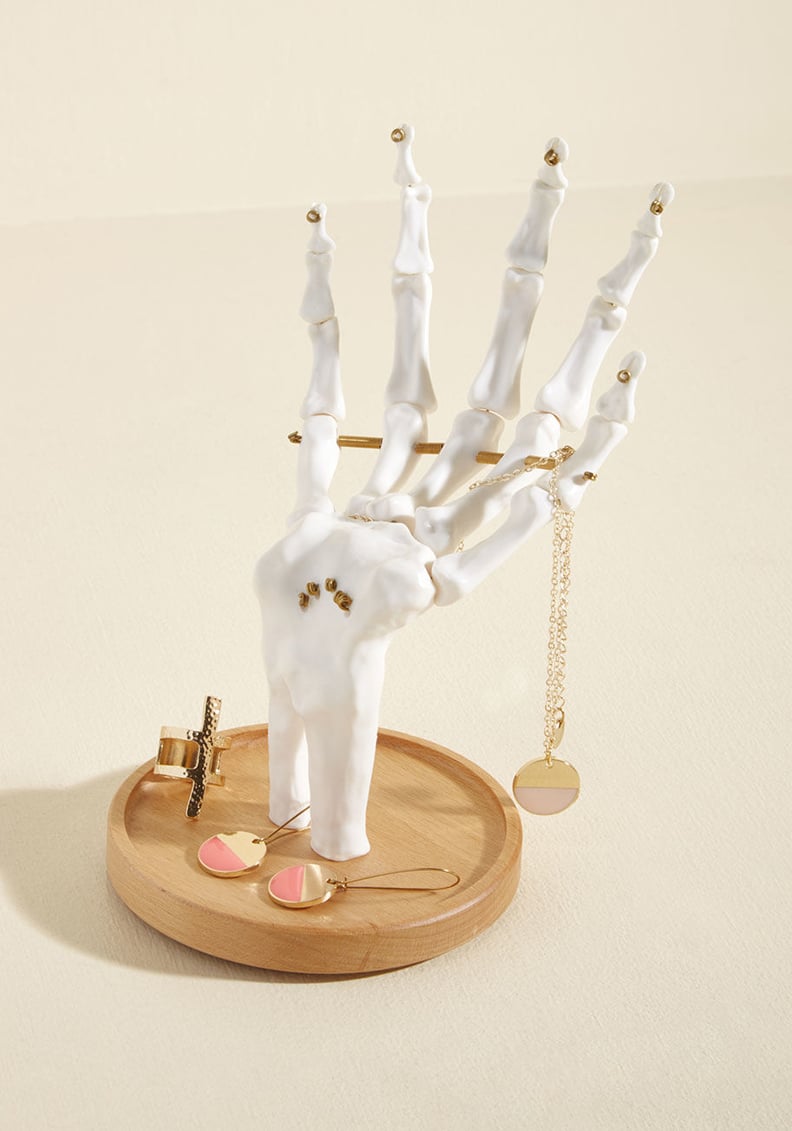 Go to Extremities Jewelry Stand