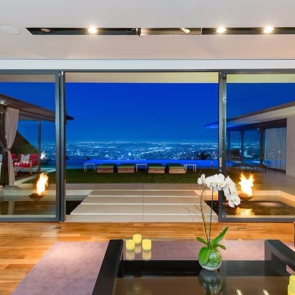 Matthew Perry Selling Home in Los Angeles