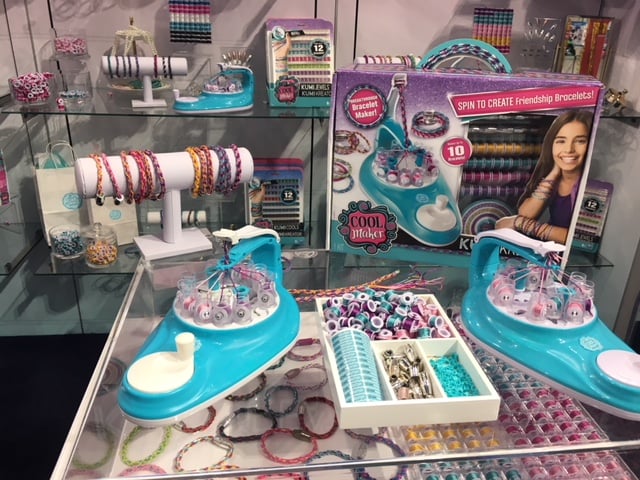 Cool Maker KumiKreator Bead and Braider Friendship Necklace and Bracelet  Making Kit  Toys R Us Canada