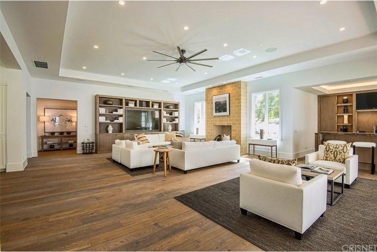 The Weeknd Buys House in Hidden Hills