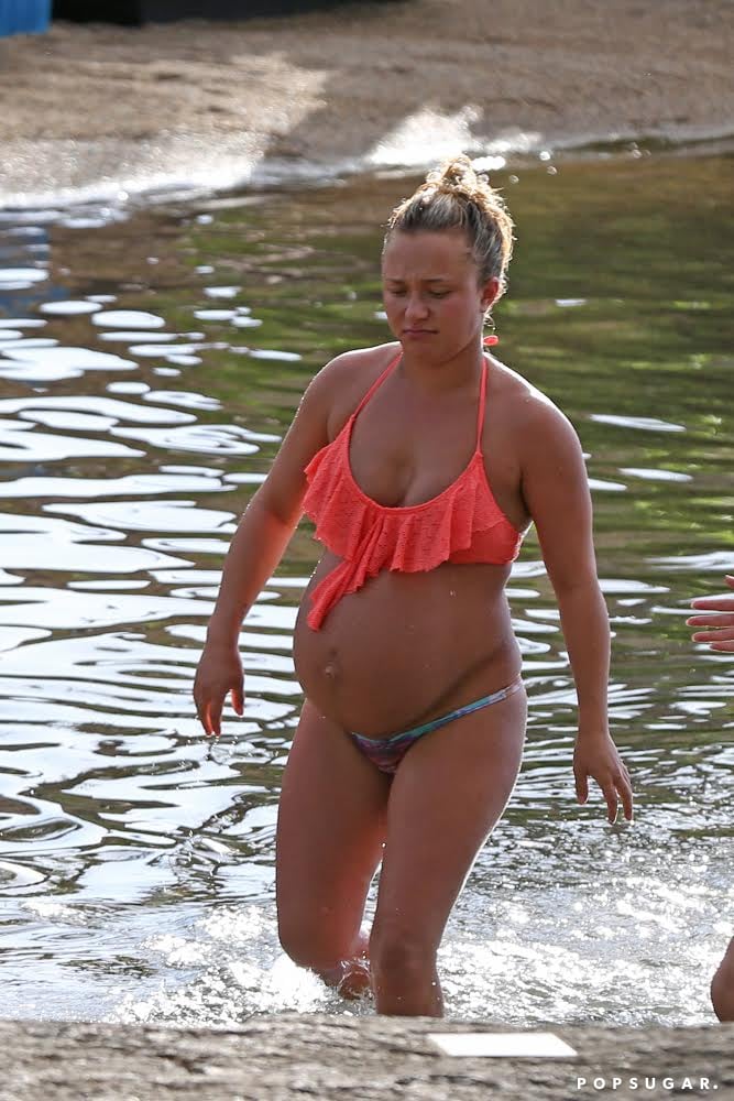 Hayden Panettiere Pregnant in a Bikini Pictures