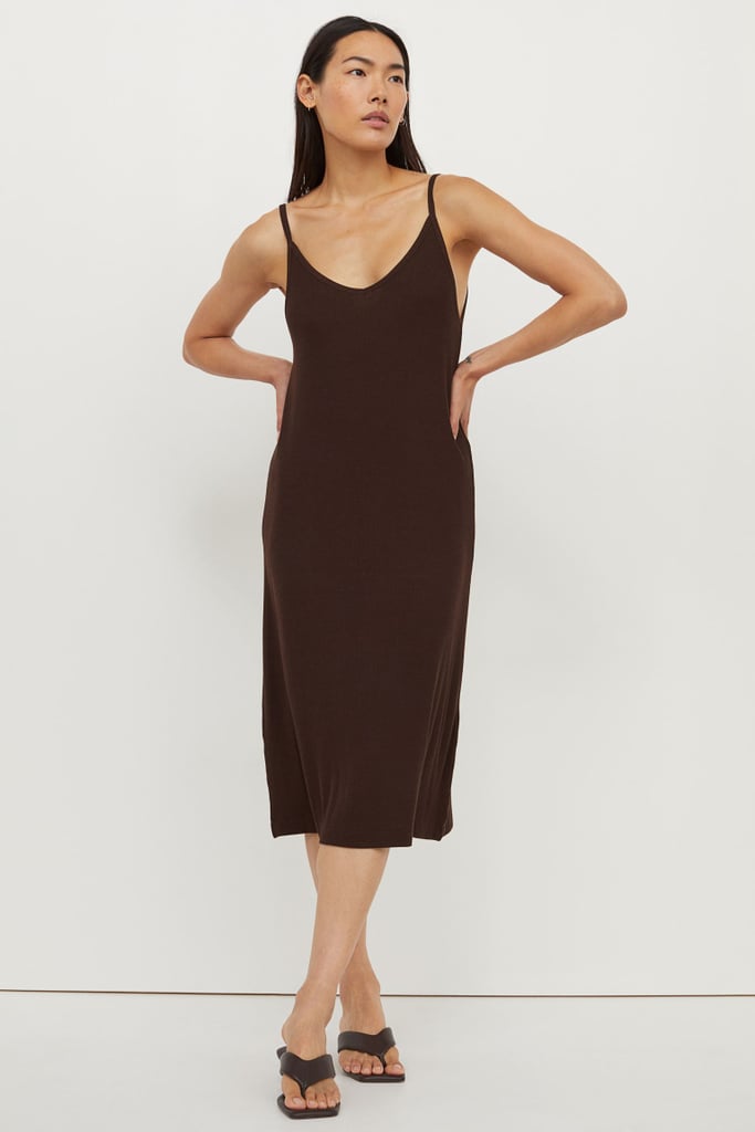 For a Casual Second Date: Ribbed Jersey Dress