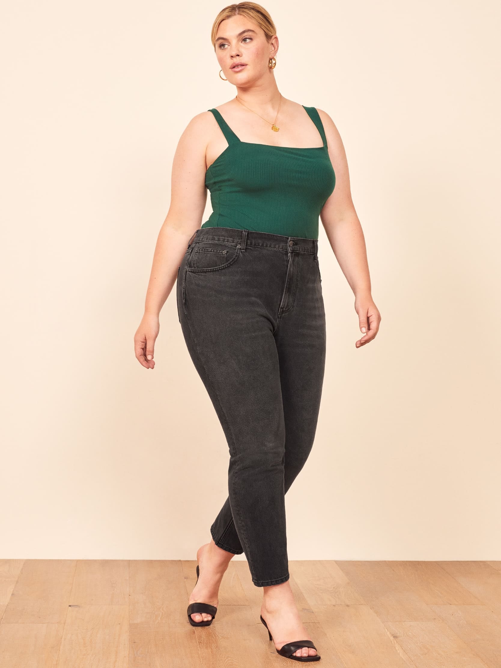 Reformation discount julia crop