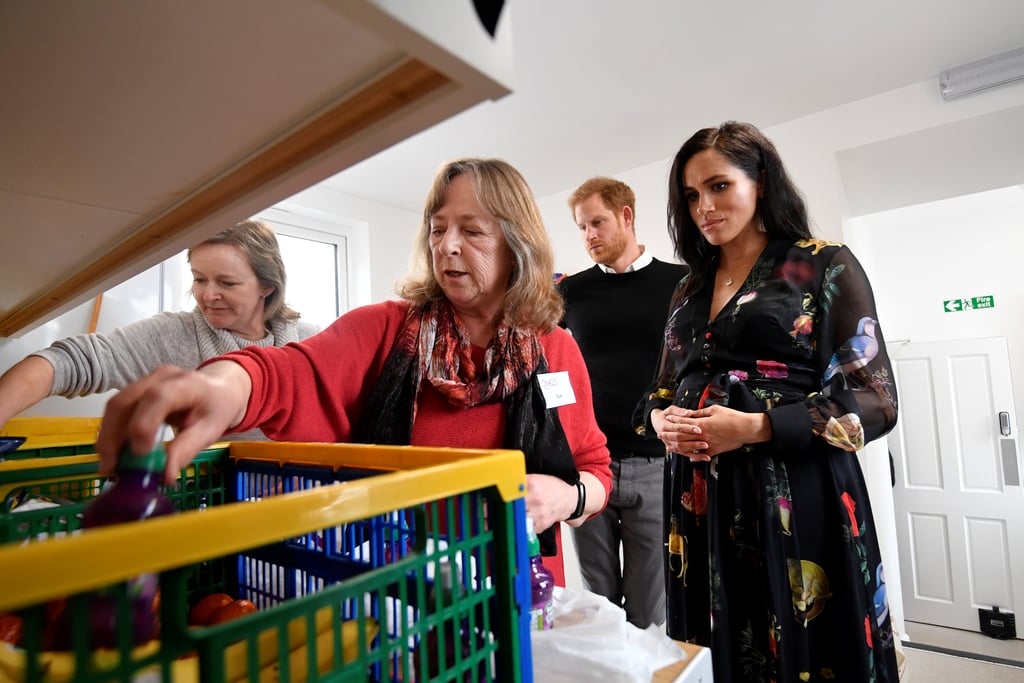 Meghan Markle Writes Messages on Bananas For One25 Charity