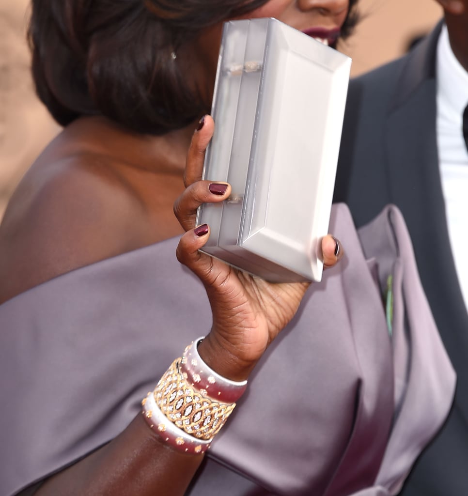 When Viola Davis Held Up Her Clutch