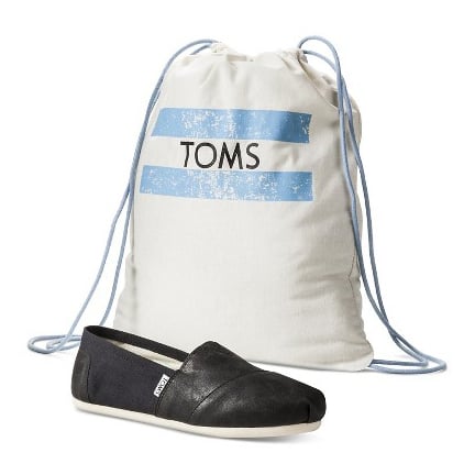 Im a sucker for a good collaboration, and I am absolutely loving the Target + TOMS Holiday collection ($48). TOMS does such a great job of giving back to the community year round, but I think Target was genius in aligning themselves with such a charitable brand, especially during the holidays.