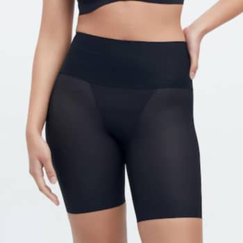 Compre UNIQLO AIRism body shaper shorts