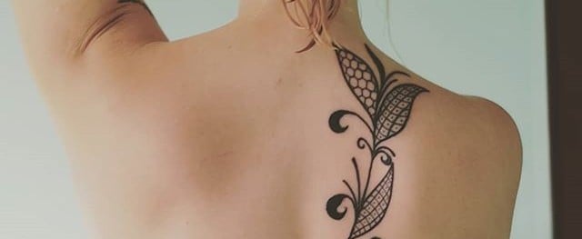29 Sexy Back Tattoos