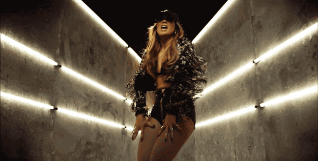 Sexy Jennifer Lopez Music Video GIFs - POPSUGAR Entertainment Photo 10