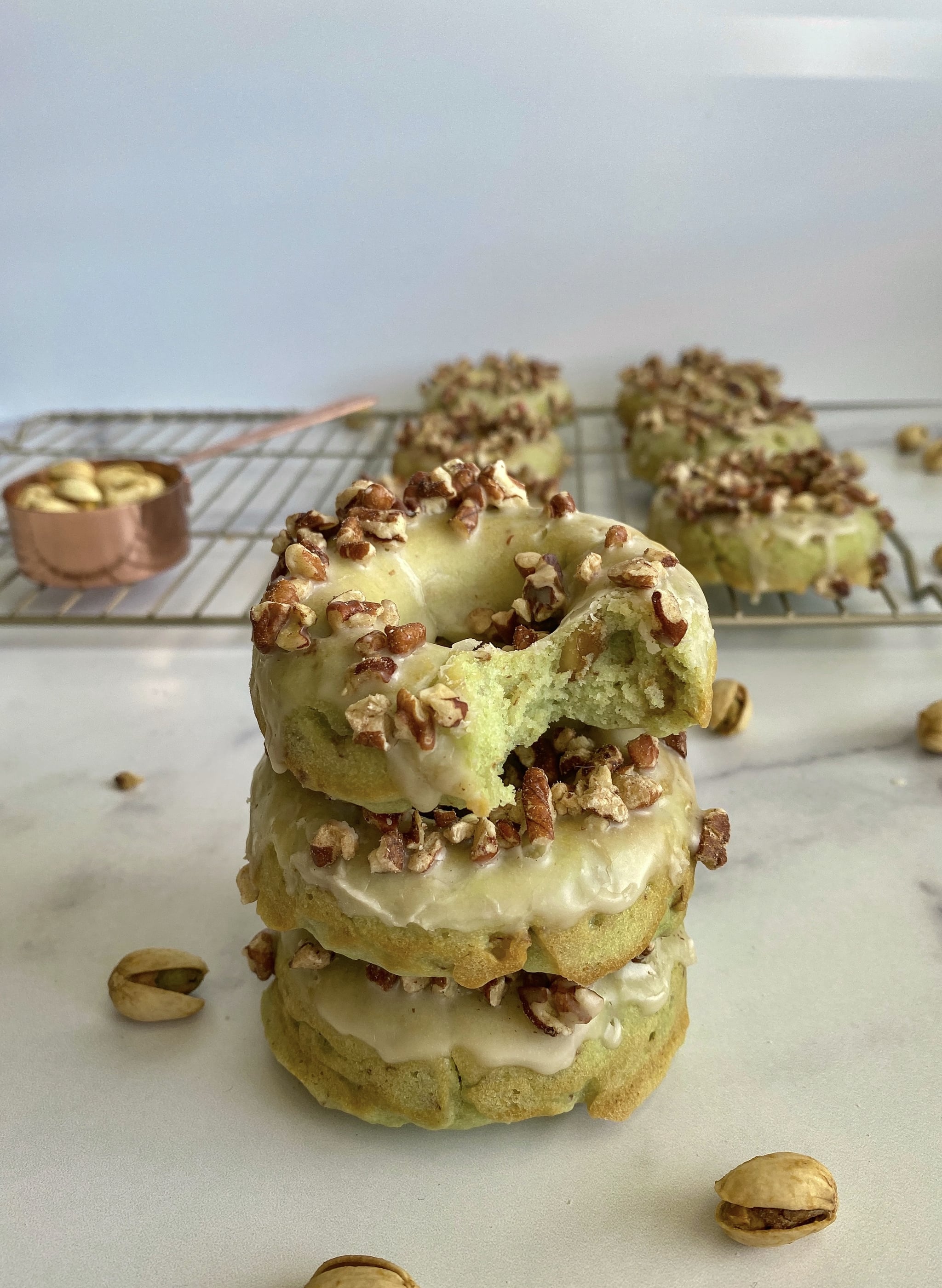 These Gluten-Free Pistachio Doughnuts Are Made From Pudding Mix, So You  Know They're Good