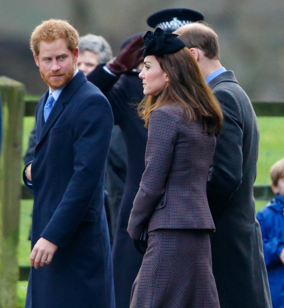 Kate wore a black turtleneck under her purple Michael Kors Collection skirt and blazer, complementing her gloves and simple clutch.