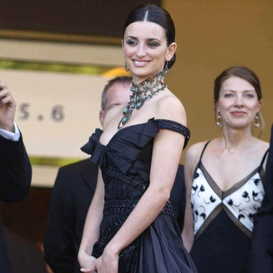 Penelope Cruz hit the red carpet in a dramatic look in 2003.
Penelope Cruz hit the red carpet in a dramatic look in 2003.