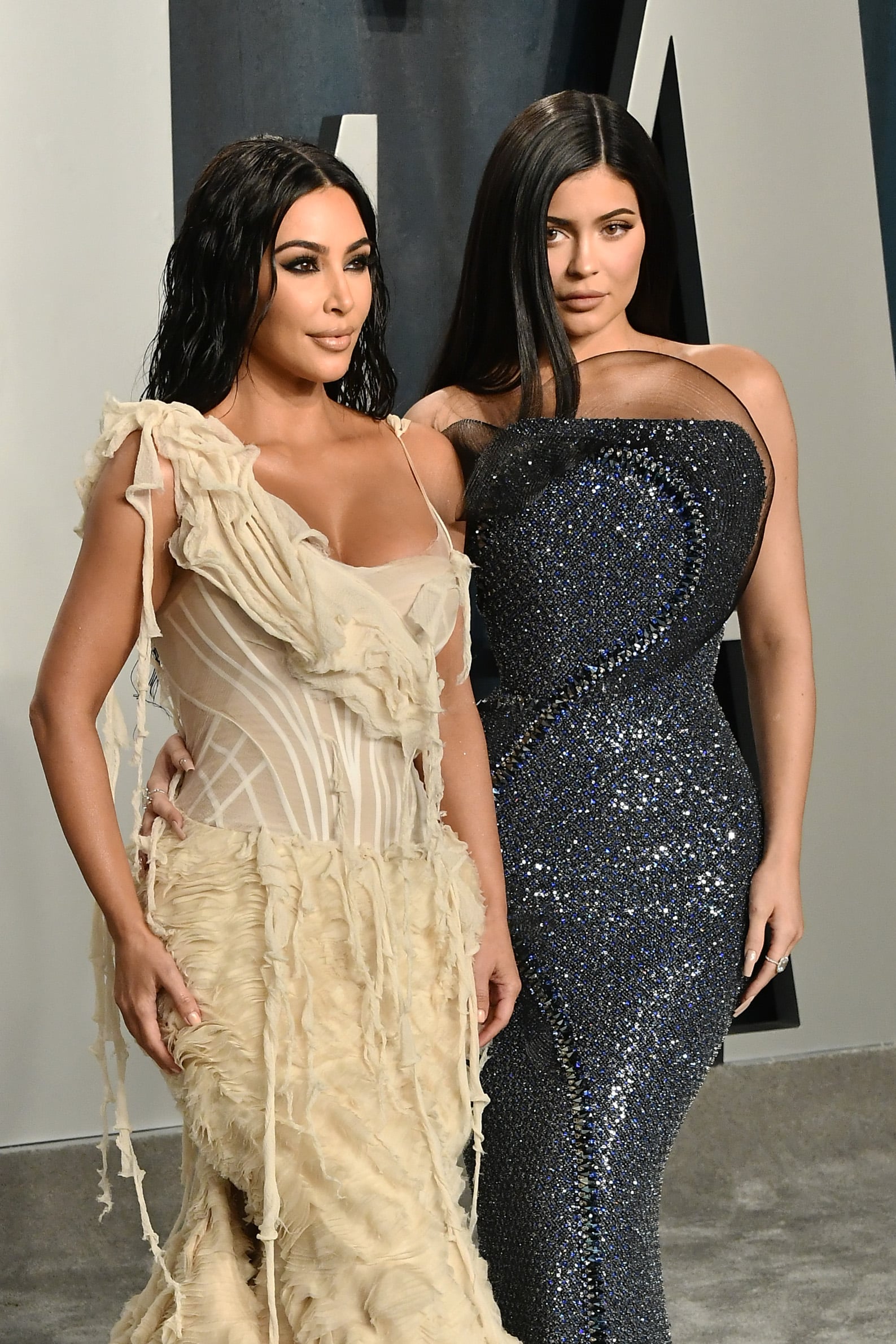 Kim Kardashian Kylie Jenner At Vanity Fair Oscars Party Popsugar Fashion