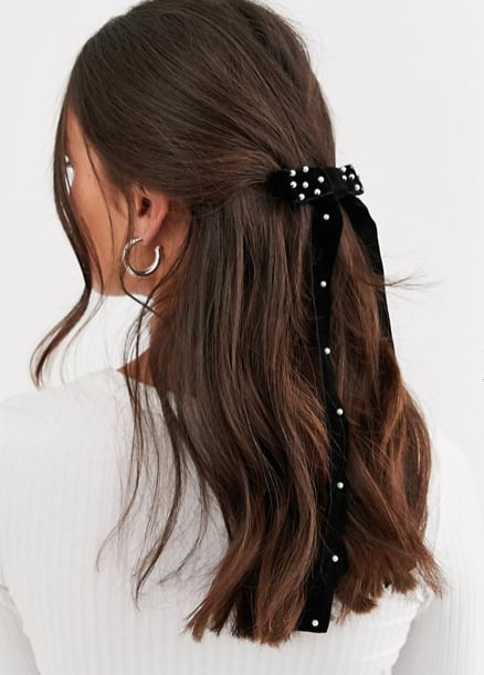 Barrettes: ASOS Design Bow Hair Clip With Pearls