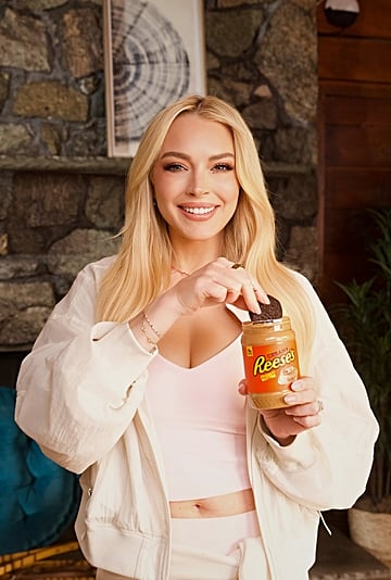 Lindsay Lohan Looks Back on The Parent Trap 28 Years Later