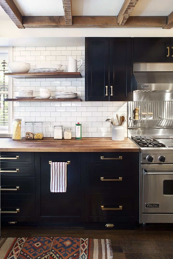 Chic Black Kitchens